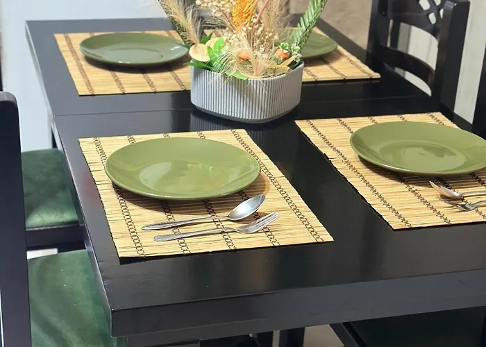 Brejsa's Nest * Τίρανα